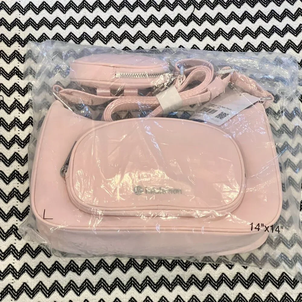 NWT Flush Pink lululemon Crossbody Bag with Nano Pouch 2L - Picture 2 of 11